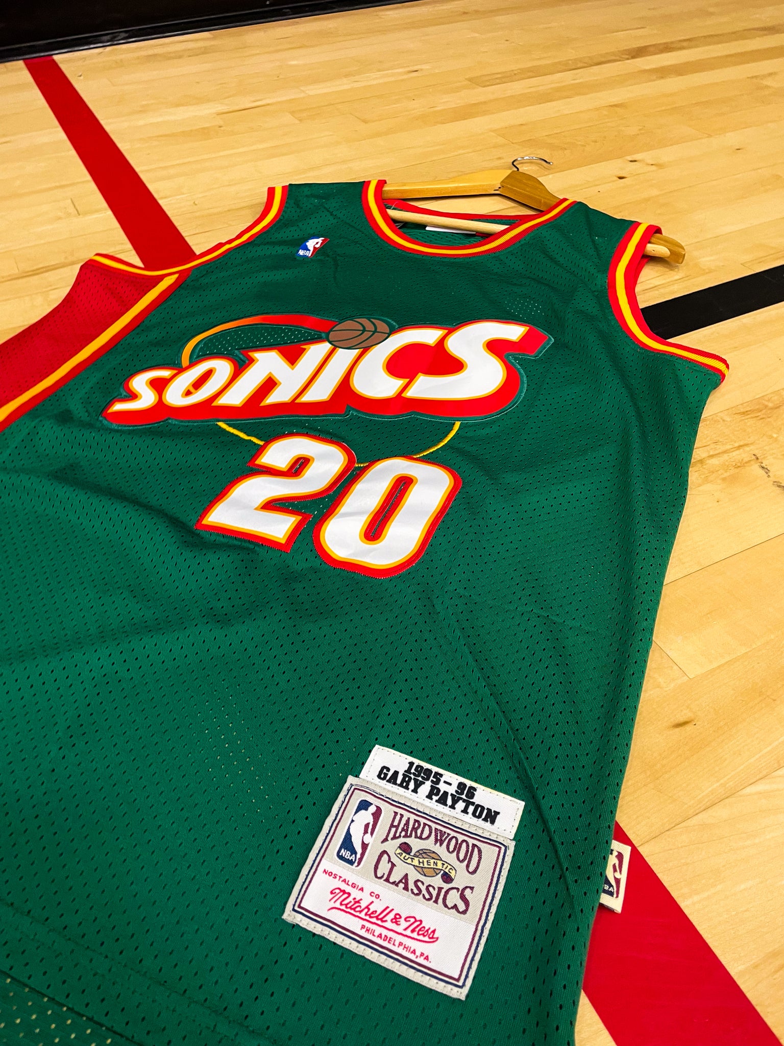 Seattle Supersonics 1995–1996 Gary Payton #20 Vintage NBA Jersey – Emerald Green Glove Edition - Five Of Cups Official