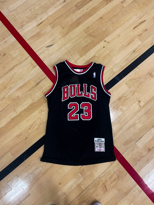 Chicago Bulls 1997–1998 Michael Jordan #23 Vintage NBA Away Jersey – Classic Black & Red Champion - Five Of Cups Official