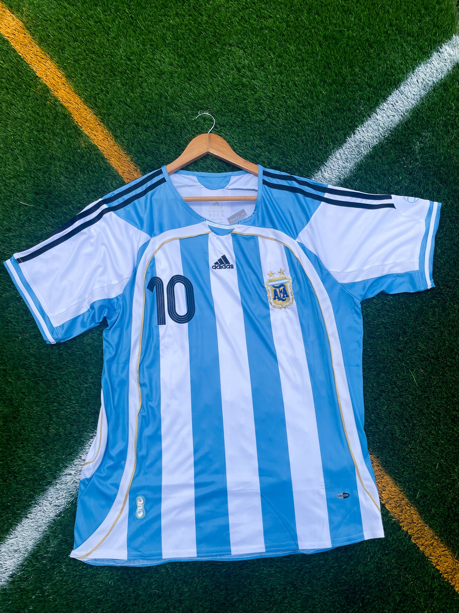Front view of Argentina 2006 Home Jersey with Riquelme #10 and AFA crest.