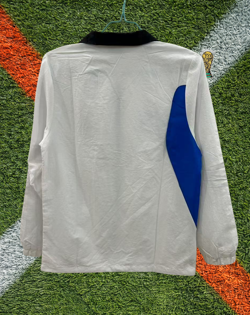 Real Madrid 2000s Windbreaker – Merengue Three-Stripe Classic