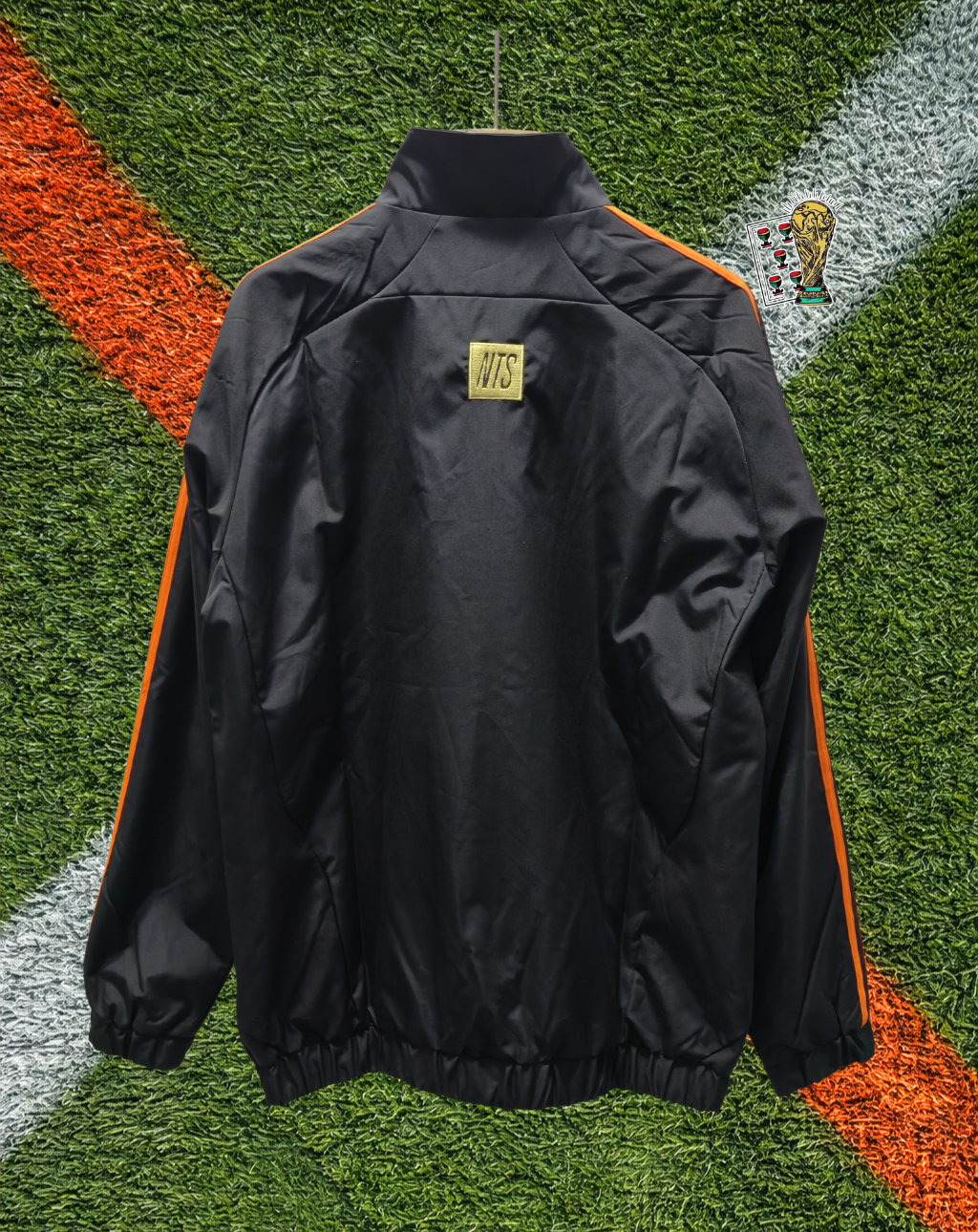 Arsenal 2020s Windbreaker – Gunners Gold Piping Edition