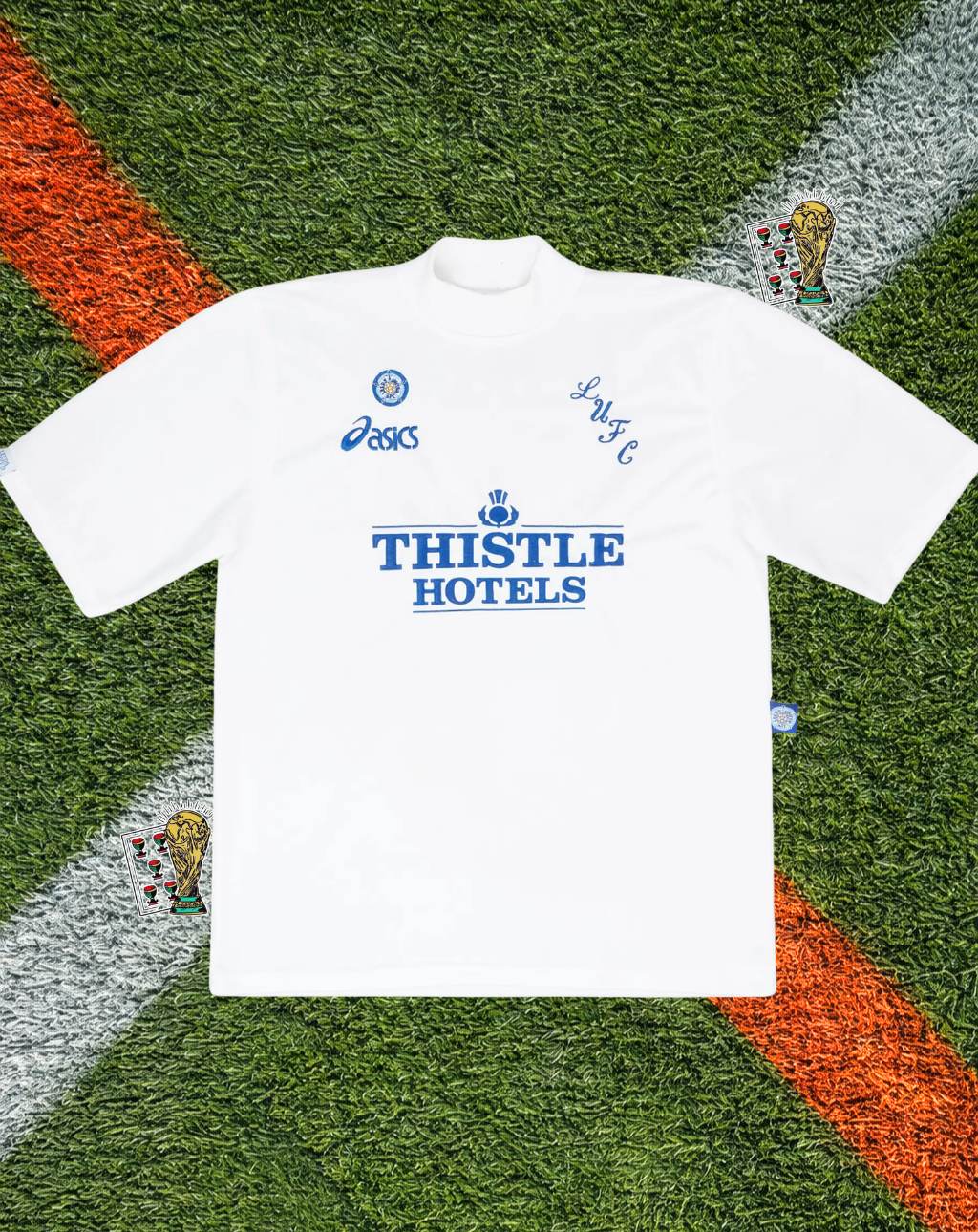 Leeds United 1995-96 Away Jersey – Thistle Mock Collar Edition