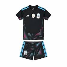 Argentina 2026 Goalkeeper Jersey- Dibu Martinez – Kids Soccer Kit- Argentina National Team