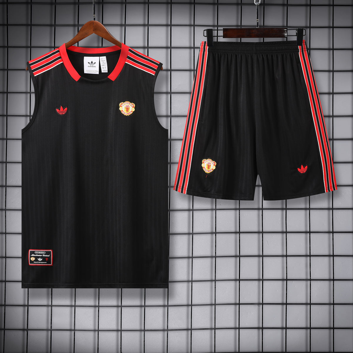 Manchester United Training Vest Set – Heritage Black Edition