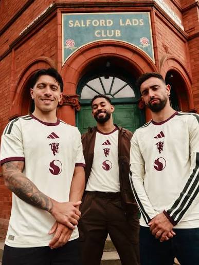 Manchester United 2026-27 Third Jersey – Heritage Cream Edition