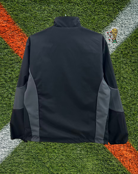 Borussia Dortmund 2020s Windbreaker – Schwarzgelb Scale Edition